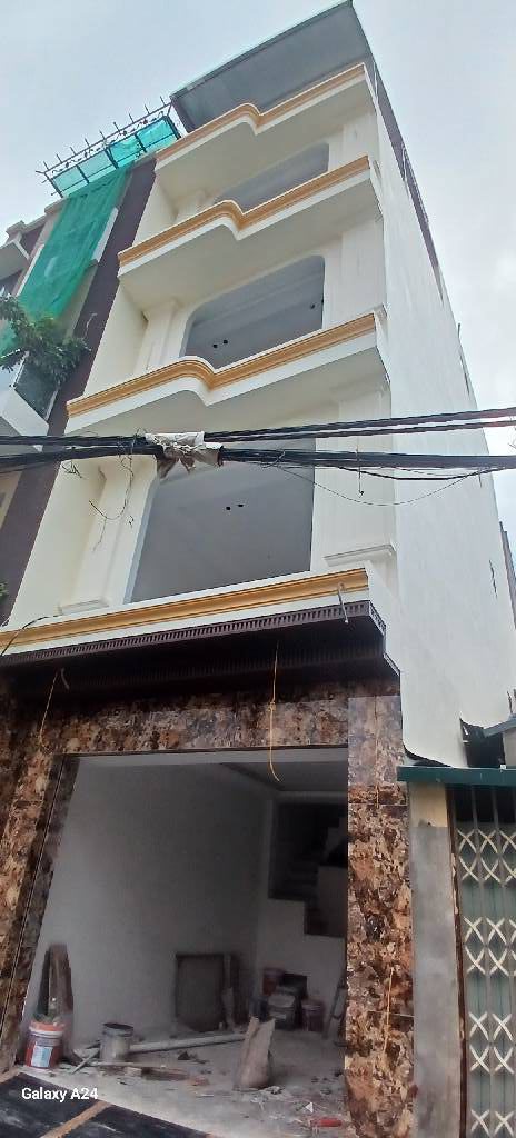 Nhà Xuân Đỉnh 58m², 5 Tầng, Ô Tô Đỗ Cửa - Kinh Doanh Lô Góc, Sổ Đỏ Chính Chủ!