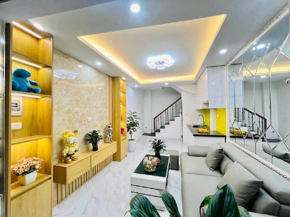 Nhà đẹp lô góc 4 tầng tại Dương Văn Bé, 5 tỷ - Không gian sống lý tưởng!