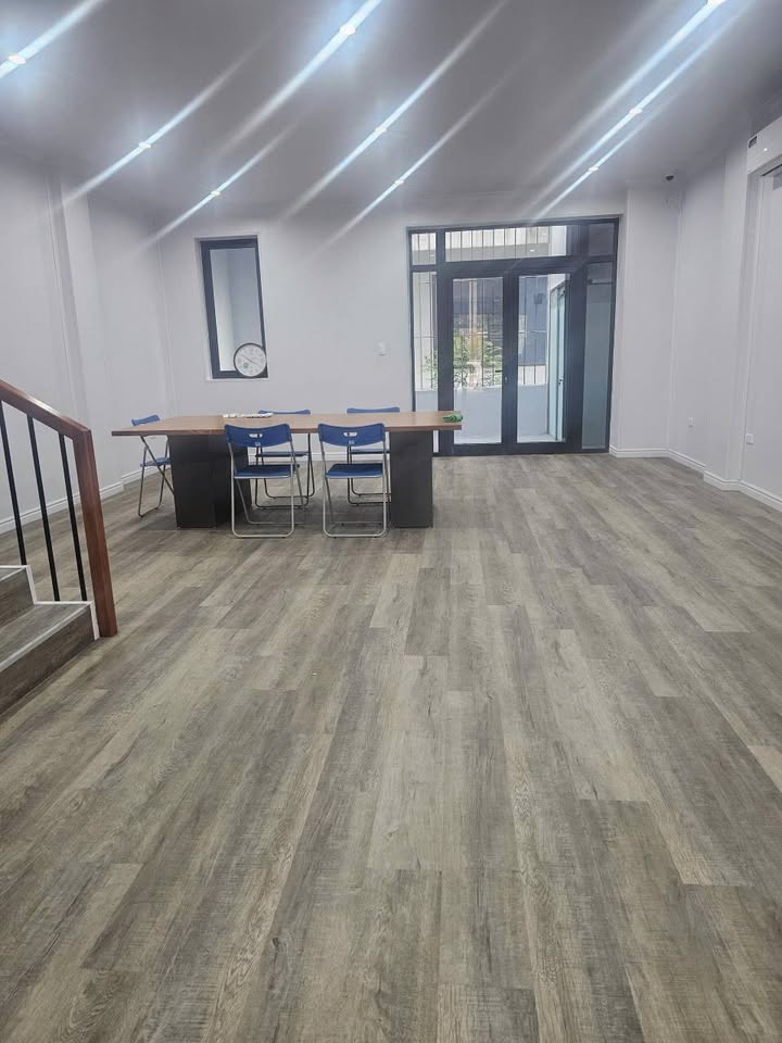 Căn liền kề 132m² KĐT Đặng Xá giá 20 triệu/tháng - Full nội thất, phù hợp làm văn phòng!