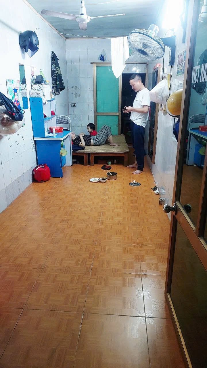 Nhà cho thuê 2 tầng đường Nguyễn Hữu Cầu 33m² - Gần chợ Phú Lương giá chỉ 2 triệu!