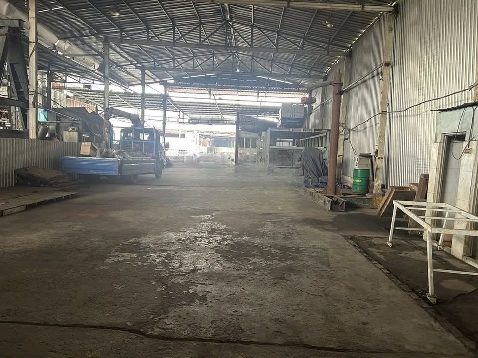 Cho thuê mặt bằng kinh doanh 550m² - Nhà xưởng Quốc Lộ 1, Quận 12 - Vị trí đắc địa, tiện lợi cho giao thương!