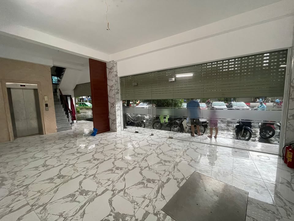 Cho thuê tòa nhà mặt phố Trần Khát Chân 60m² giá 60 triệu - Kinh doanh siêu lợi nhuận!