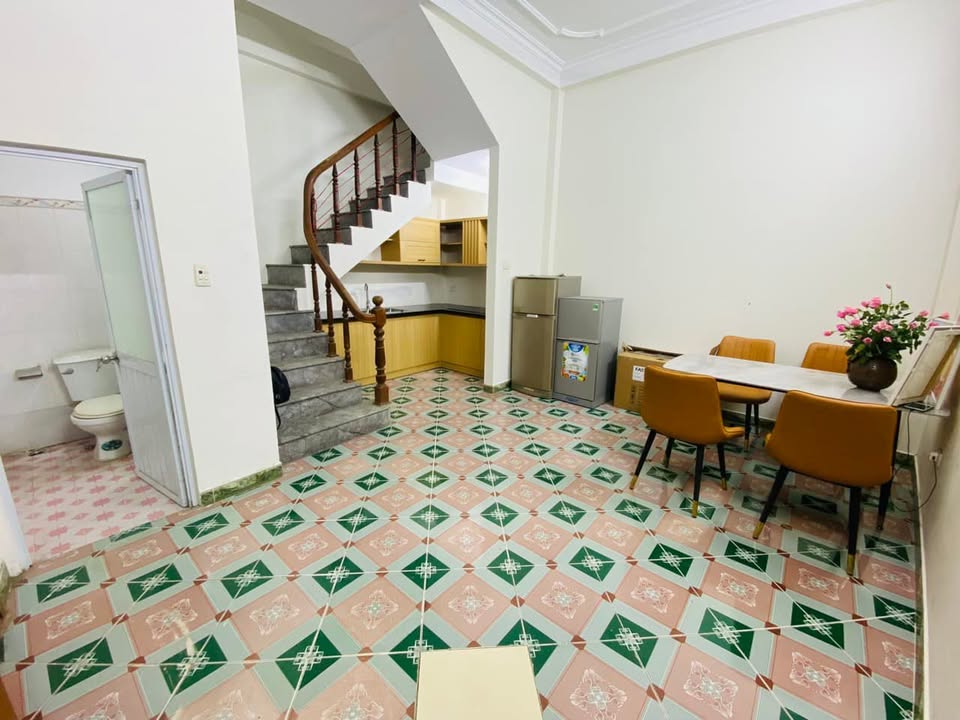 Nhà cho thuê Ngõ 14 Mai Động 30m² giá 9.5 triệu - Phù hợp cho gia đình