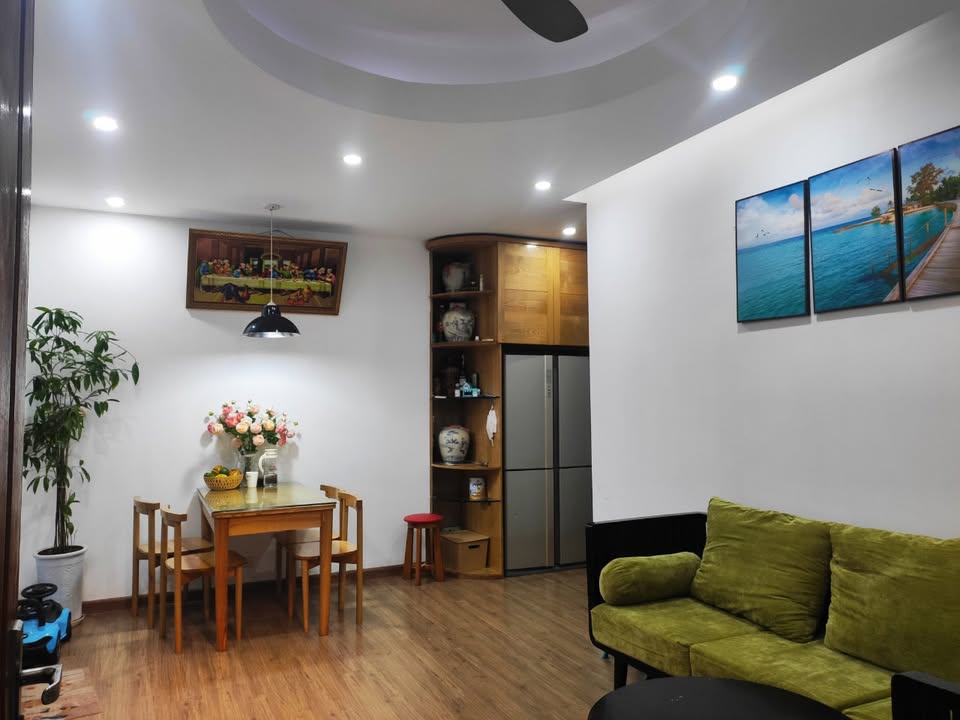 Căn hộ 3 phòng ngủ CT12 Kim Văn Kim Lũ 74m² giá chỉ 9 triệu - Nhà mới đẹp, đầy đủ nội thất!