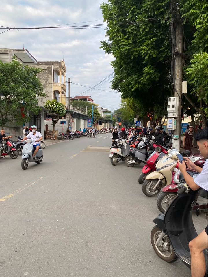 Đất nền An Tường Tuyên Quang 90m² giá 1.1 tỷ - Sổ đỏ chính chủ, thương lượng tốt!