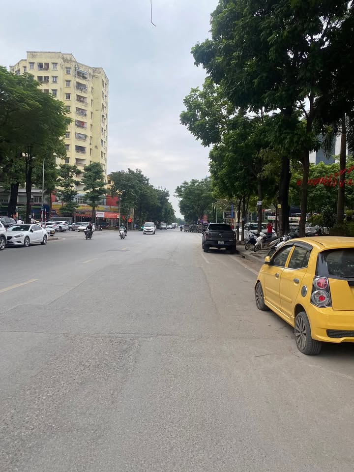 Bán gấp mặt phố Nguyễn Cảnh Dị, Hoàng Mai 56m² giá thỏa thuận - Kinh doanh sầm uất!