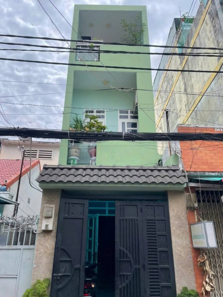 Nhà phố 3 tầng tại Cách Mạng Tháng 8, Q.10, 45m² giá 8 tỷ - Cơ hội đầu tư tuyệt vời!