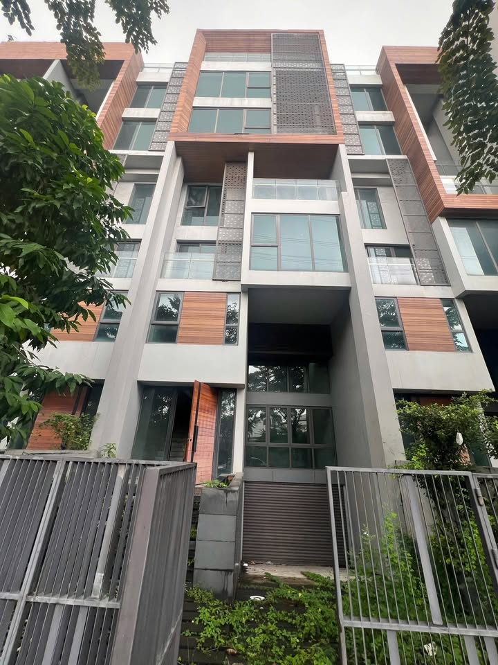 Shophouse cho thuê tại D2Eight Quận 2, diện tích 650m² - Thiết kế theo ý khách hàng!