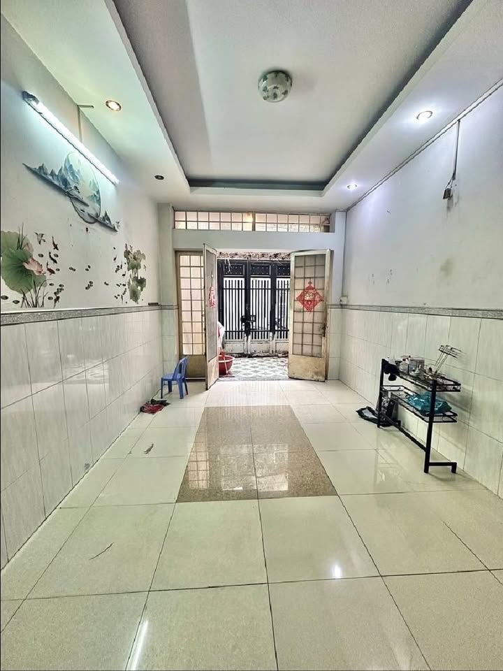 Nhà phố Ngô Quyền, Q10, 37m² giá 7.1 tỷ - Hẻm thông thoáng, tiện nghi!
