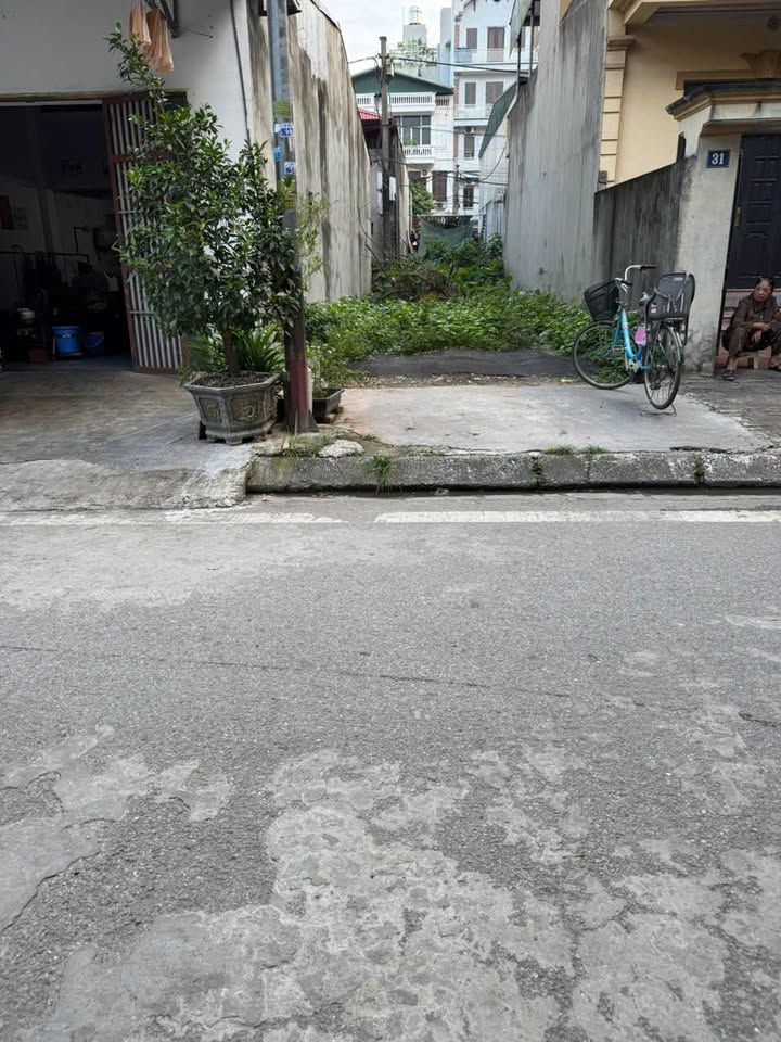 Đất phân lô Trần Phú Hoàng Mai 70m² giá 19 tỷ - Vị trí đẳng cấp, ô tô tránh!