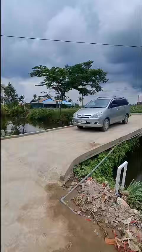 Bán gấp Farm nghỉ dưỡng 175m² tại An Lục Long, Long An - Không khí trong lành, view kênh tuyệt đẹp!