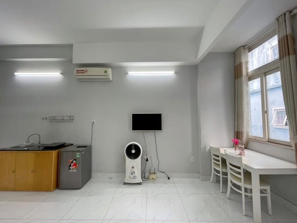 Phòng Studio 540 CMT8, Quận 10 - Ban công riêng, Full nội thất tiện nghi