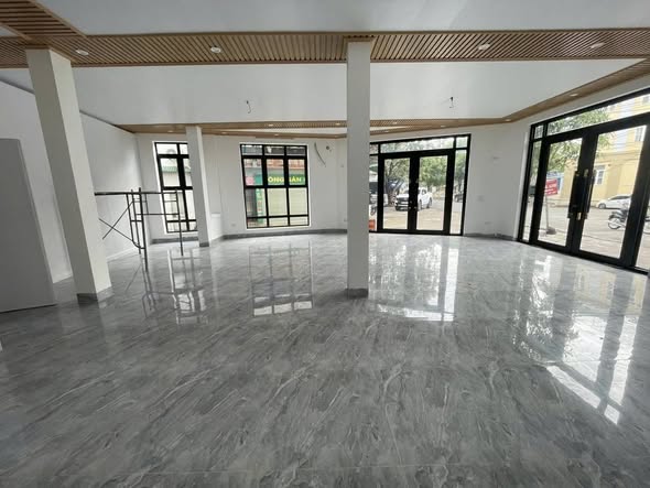 Cho thuê lô góc 3 mặt tiền Võ Thúc Đồng, 130m² giá 15 triệu - Thích hợp làm văn phòng, nhà hàng!