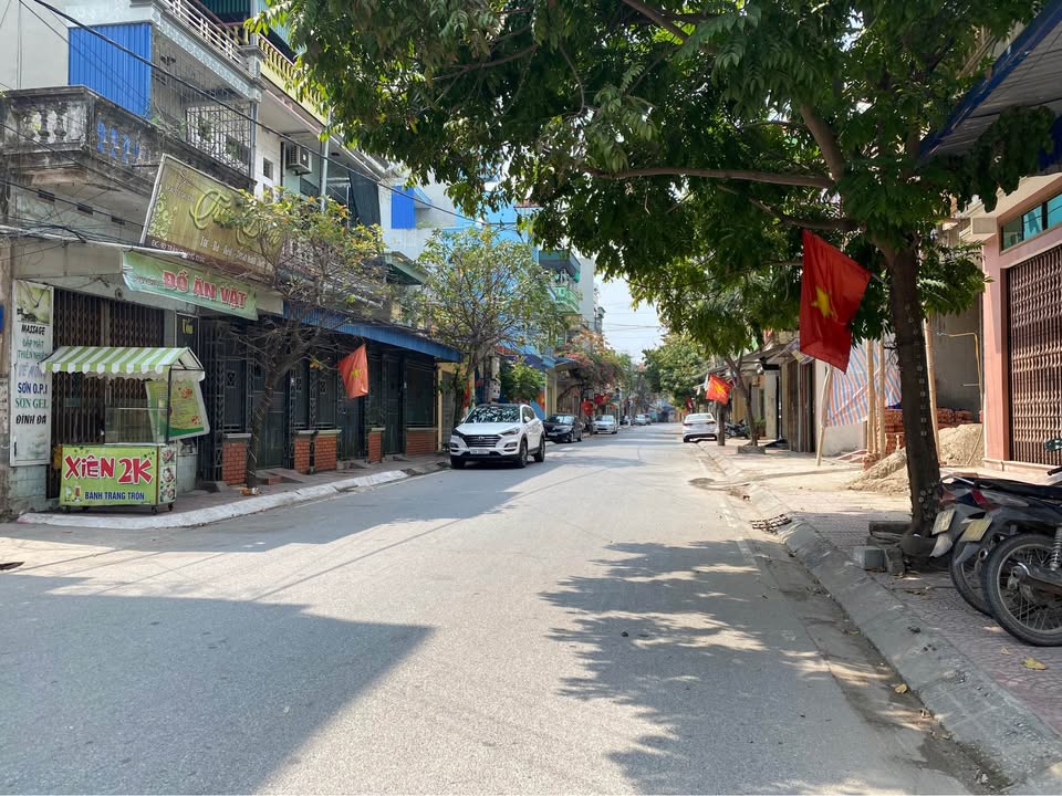 Nhà mặt đường Trần Quang Khải, 45m² giá 4.4 tỷ - Kinh doanh đỉnh cao!