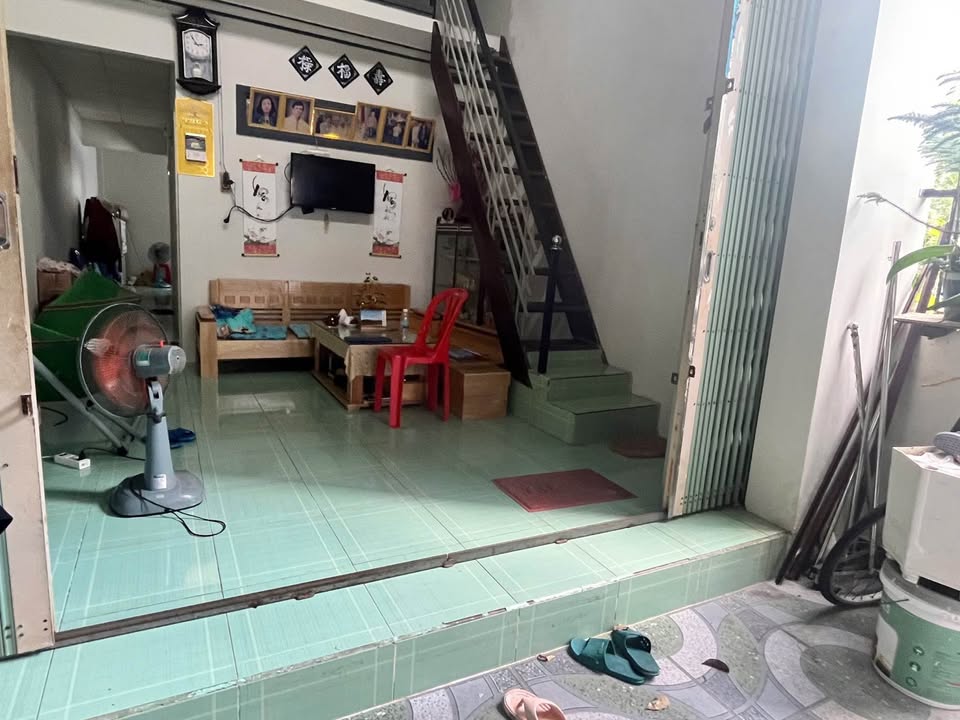 Nhà cấp 4 Đông Mương, Đường Đệ Vĩnh Hòa 73m² giá 4.3 tỷ - Cơ hội đầu tư hấp dẫn!