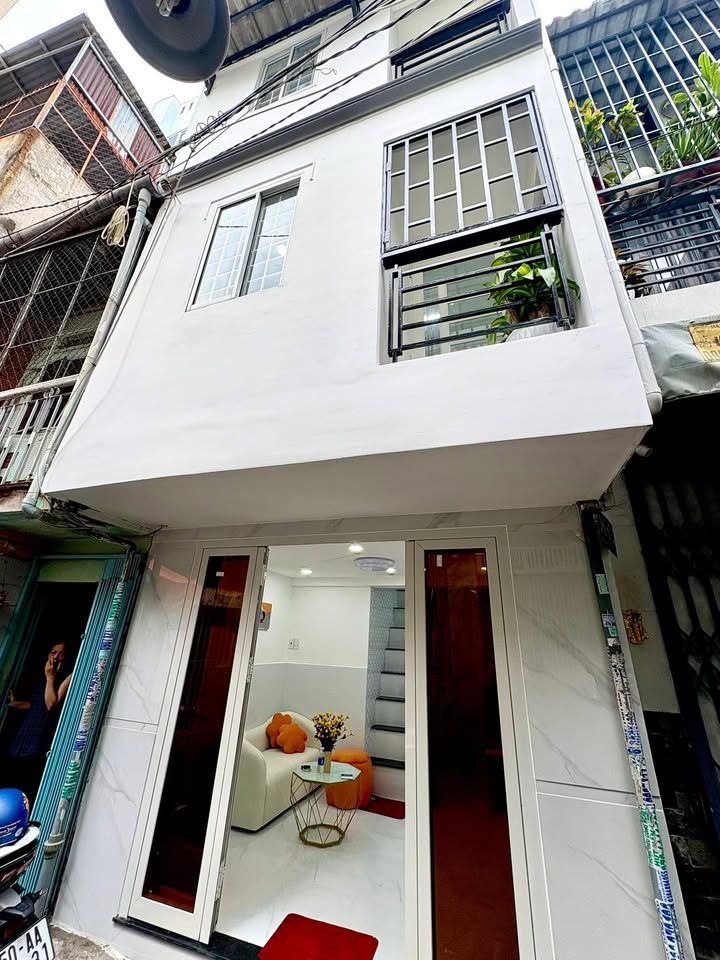 Nhà nhỏ quận 8 14m² giá chỉ 2.68 tỷ - Đầu tư an toàn, sinh lời cao!