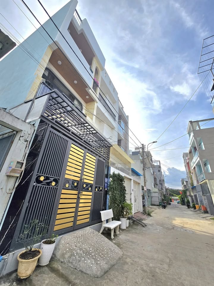 Đất nền Phú Hữu 62m² giá 4 tỷ - Đầu tư sinh lời ngay!