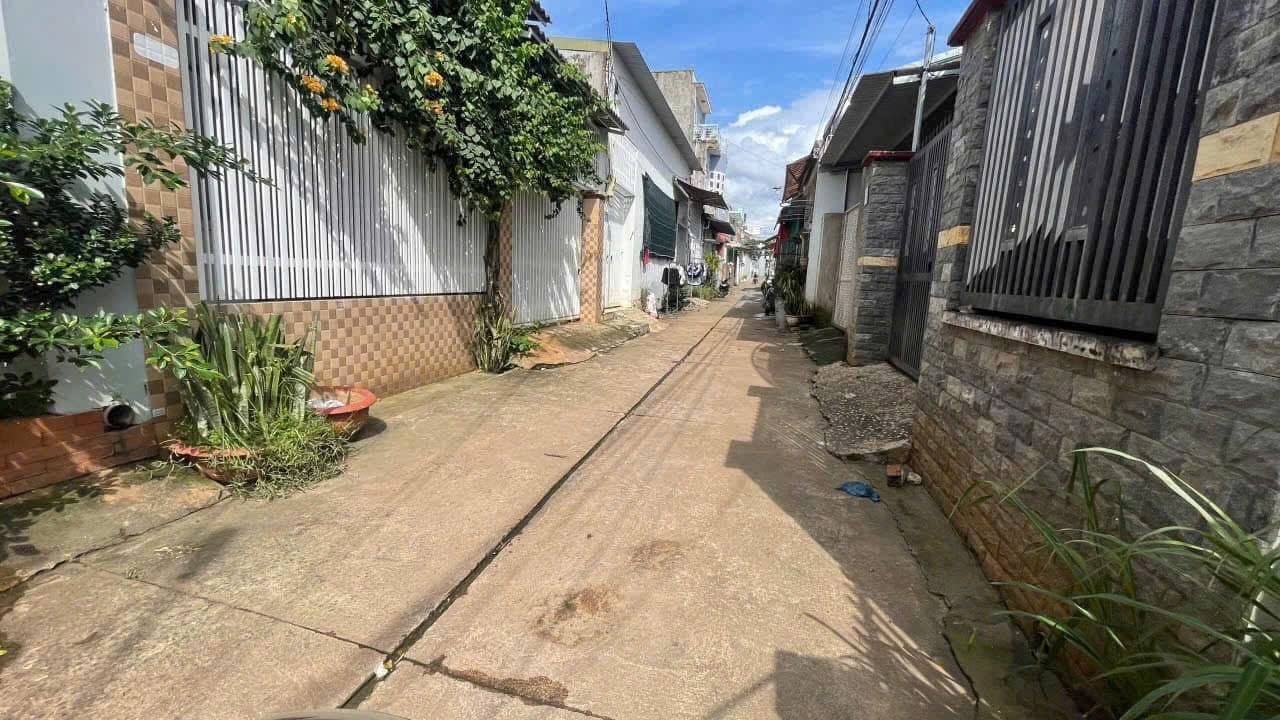 Nhà nguyên căn cho thuê đường Trương Đăng Quế, Buôn Ma Thuột 108m² - Gần chợ Phan Chu Trinh!