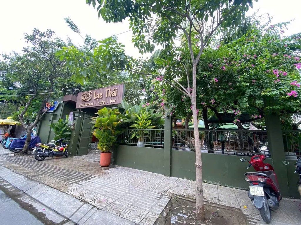 Nguyên căn cho thuê Mặt Tiền Đường Xuân Thủy Quận 2, Diện tích 1400m² - Thích hợp làm Nhà Hàng, Cà Phê!