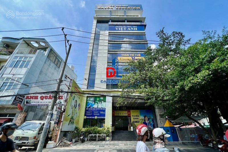 Tòa Nhà Văn Phòng MT Trường Sơn, Tân Bình - Diện tích 10x22m, Hầm 7 tầng, Giá 250 triệu/tháng