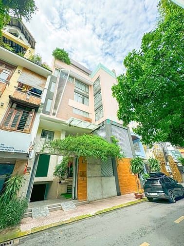Nhà Lê Văn Huân, Tân Bình 1055m² giá 69 tỷ - Đầu tư sinh lời ngay lập tức!