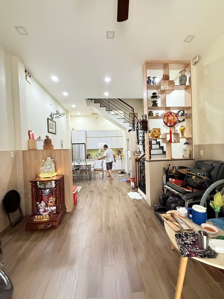 Nhà 4 tầng đẹp đường 3/2, Quận 10, 46m² giá 6.3 tỷ - Sẵn sàng vào ở ngay!
