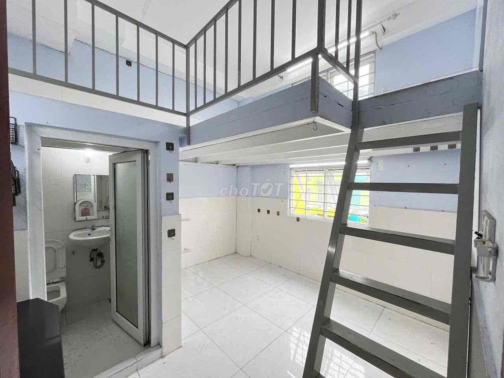 Cho thuê phòng trọ Quận 7, 30m² giá 3.5 triệu - An ninh 24/7, giờ giấc tự do!