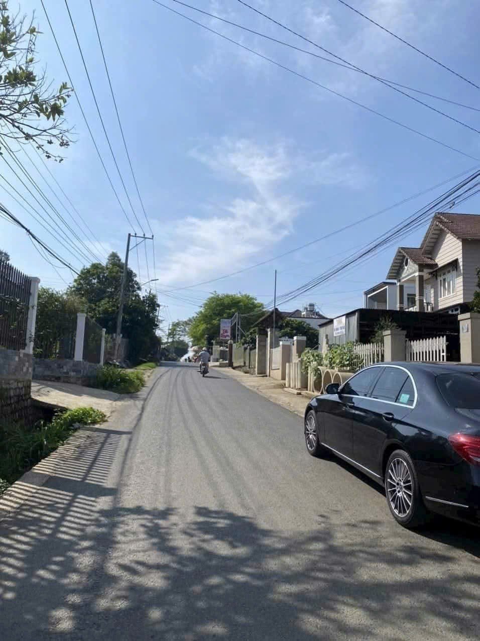 Đất mặt tiền Lam Sơn, Bảo Lộc 4.000m² giá 32 tỷ - Đầu tư sinh lời hấp dẫn!