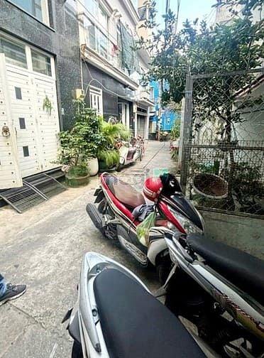 Nhà cho thuê 25/3 Phú Thọ Q11 - 4x13m, 5 phòng tiện nghi, giá 15 triệu