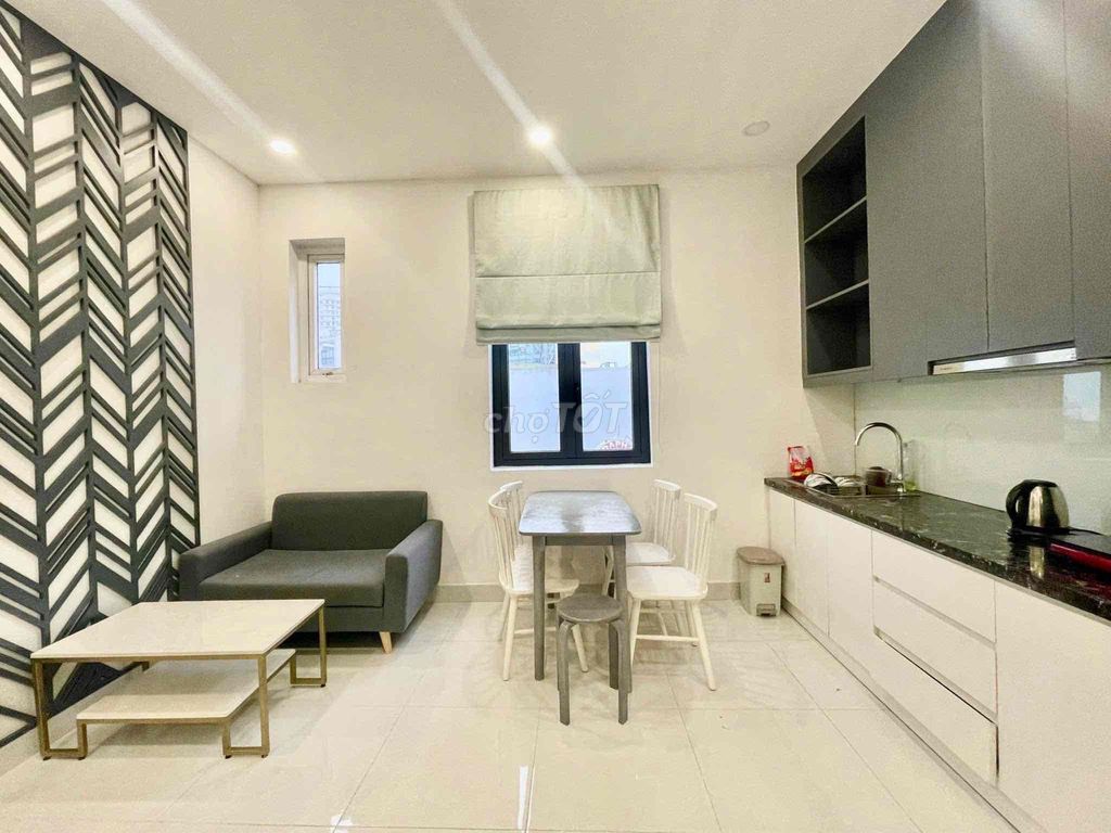 Căn hộ 2 phòng ngủ thang máy - Quận 3 - Giá 10 triệu, đầy đủ nội thất!