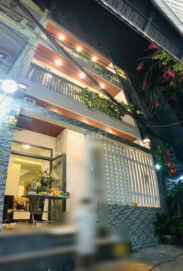 Nhà hẻm ô tô, sát bên Mặt tiền Âu Dương Lân, 4 tầng, 5.7m ngang - Giá 8.1 tỷ thương lượng!