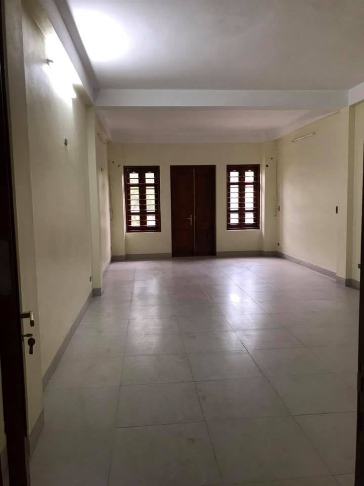 Nhà 5 tầng mặt đường Bắc Sơn Thái Nguyên 90m² - Chính chủ cho thuê lâu dài!