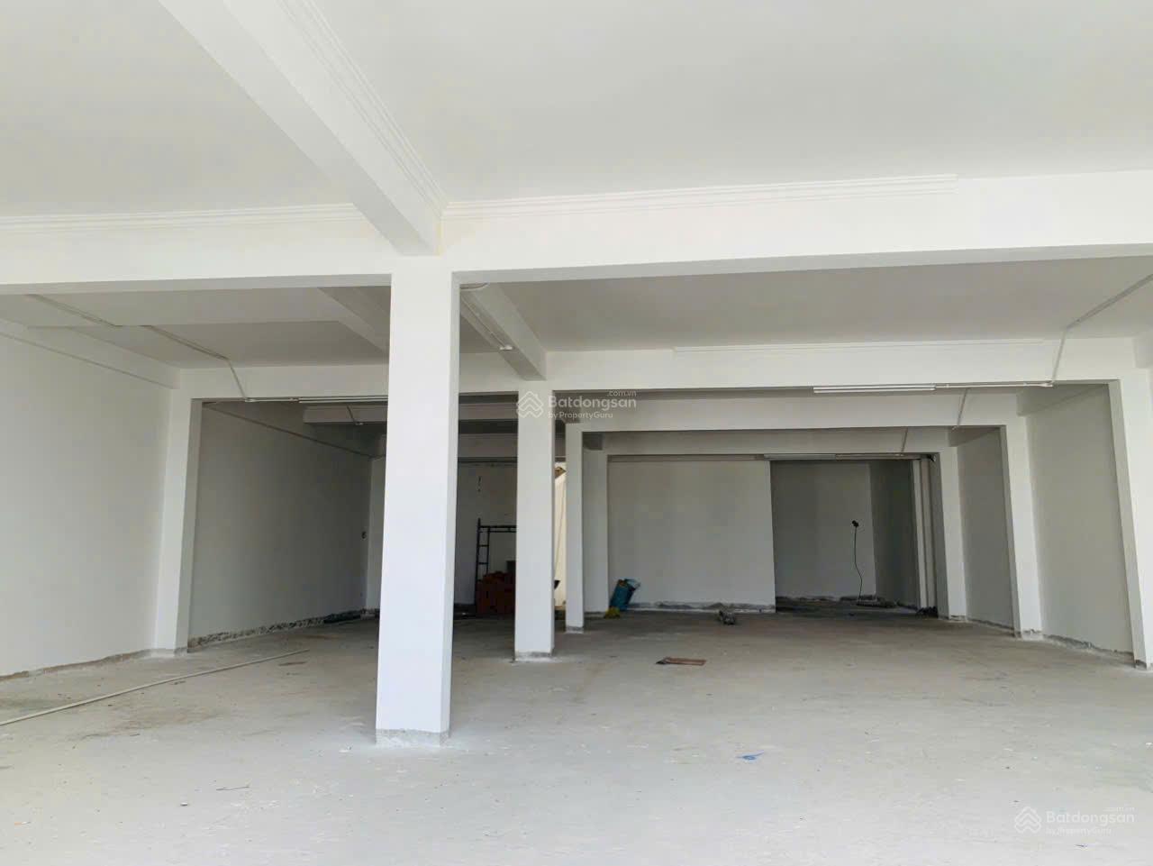 Nhà cho thuê 1 trệt 2 lầu 522.7m² - Đường Phạm Văn Thuận - Phù hợp kinh doanh