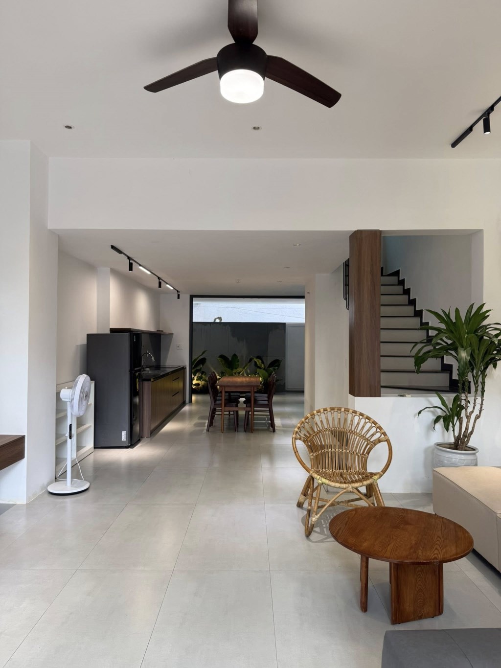 Nhà Hòa Cường Nam 75m² giá 8.8 tỷ - Nội thất cao cấp, sẵn sàng ở ngay!