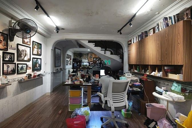 Nhà bán 1 trệt 2 lầu hẻm xe hơi Phan Văn Hân 250.12m² giá 14 tỷ - Vị trí an ninh, thuận tiện!