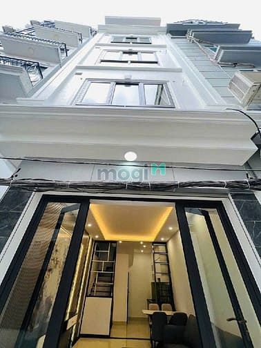 Nhà mới lô góc Bùi Xương Trạch - 5 tầng 31m² giá 8,3 tỷ - Vị trí đắc địa, sẵn sàng giao dịch!