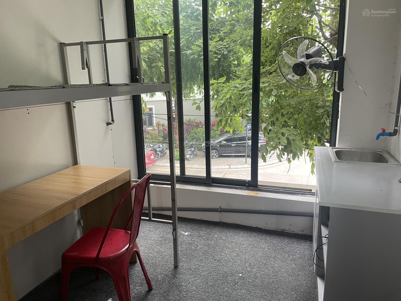 Nhà trọ cho thuê tại Lê Trọng Tấn, 10m² giá 1,2 triệu - Không gian sống lý tưởng!