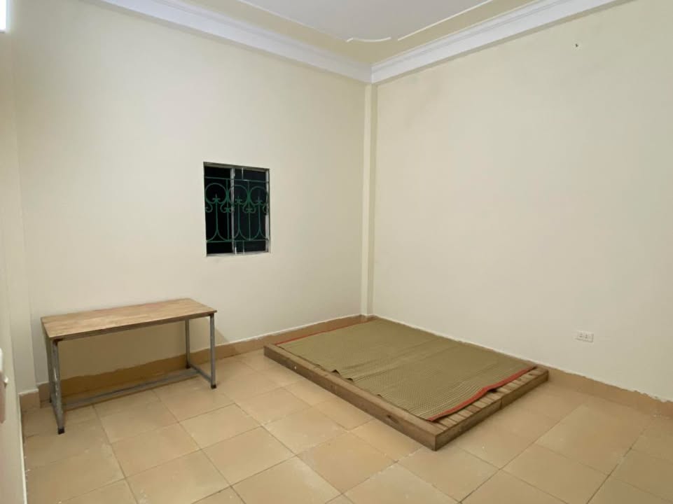 Phòng cho thuê tại số 86 Vĩnh Hưng, 1.6 triệu/tháng - Vệ sinh chung, thuận tiện đi lại!