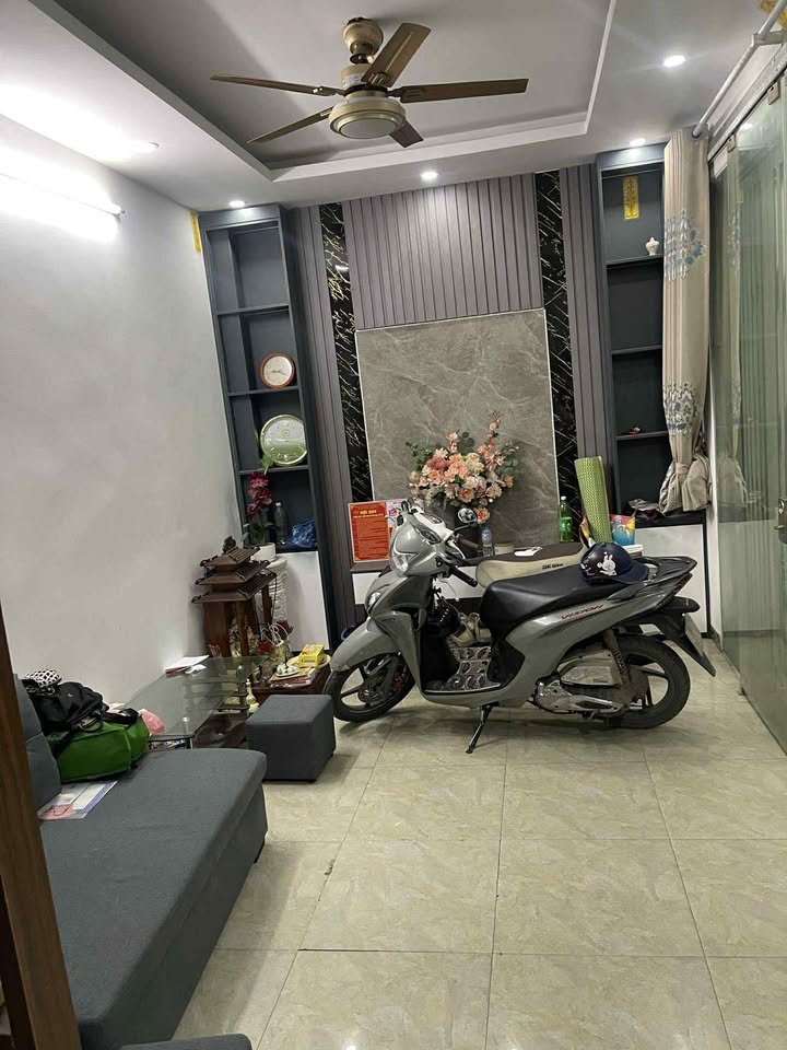 Phòng cho thuê tại đường Lĩnh Nam, quận Hoàng Mai - Giá thỏa thuận chỉ việc vào ở!