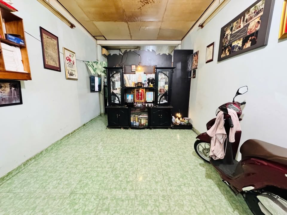 Nhà 2 mặt hẻm Đinh Tiên Hoàng 48m² giá 5.99 tỷ - Hiếm có khó tìm!