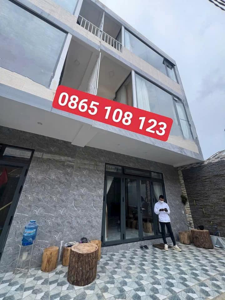 Nhà 3 tầng Mai Hắc Đế, Đà Lạt 55m² giá 3.3 tỷ - Kiến trúc hiện đại, chính chủ!