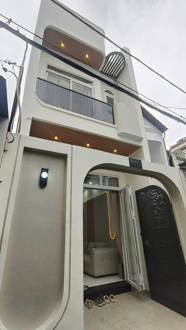 Nhà phố Gò Vấp 53m² giá 6.32 tỷ - Tặng full nội thất, vị trí trung tâm!