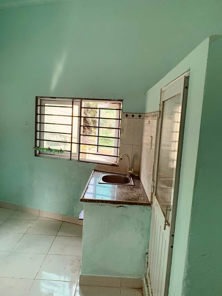 Phòng trọ tại Võ Văn Ngân, Thủ Đức 20m² giá 2.4 triệu - Yên tĩnh, tiện nghi đầy đủ!