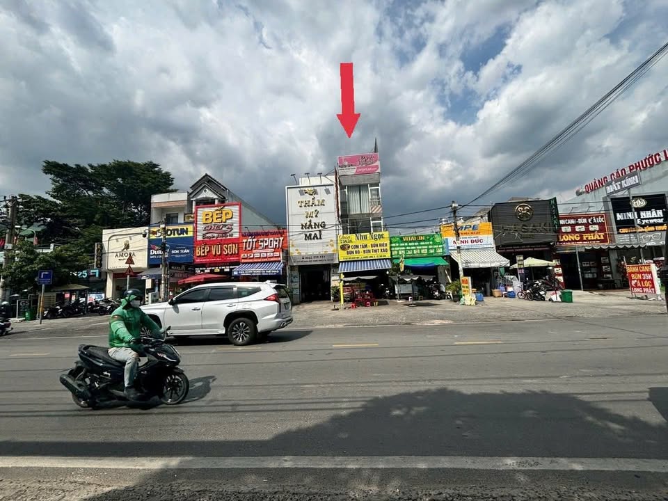 Nhà mặt tiền Đỗ Xuân Hợp, Q9, 102m² giá 40 triệu - Hợp đồng dài hạn!