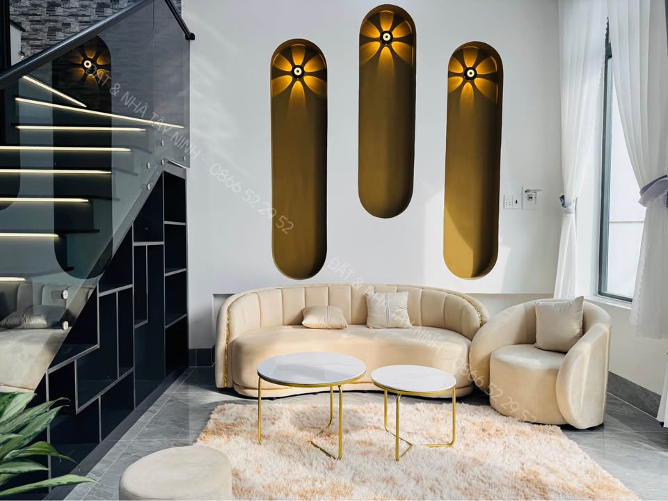 Nhà lầu 3 phòng ngủ Hẻm 94 Trần Phú 114m² giá 2.45 tỷ - Khu dân cư bàn cờ thuận tiện!