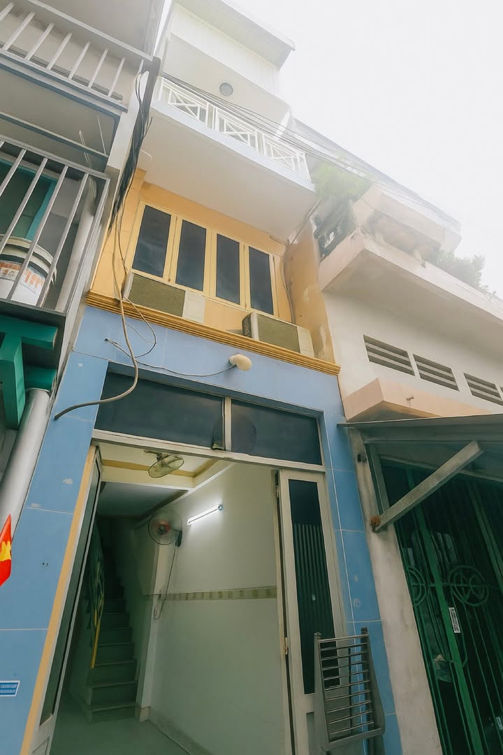 Nhà nguyên căn cho thuê Đỗ Tấn Phong, Phú Nhuận 3PN giá 8 triệu - Nhà mới đẹp, vào ở ngay!