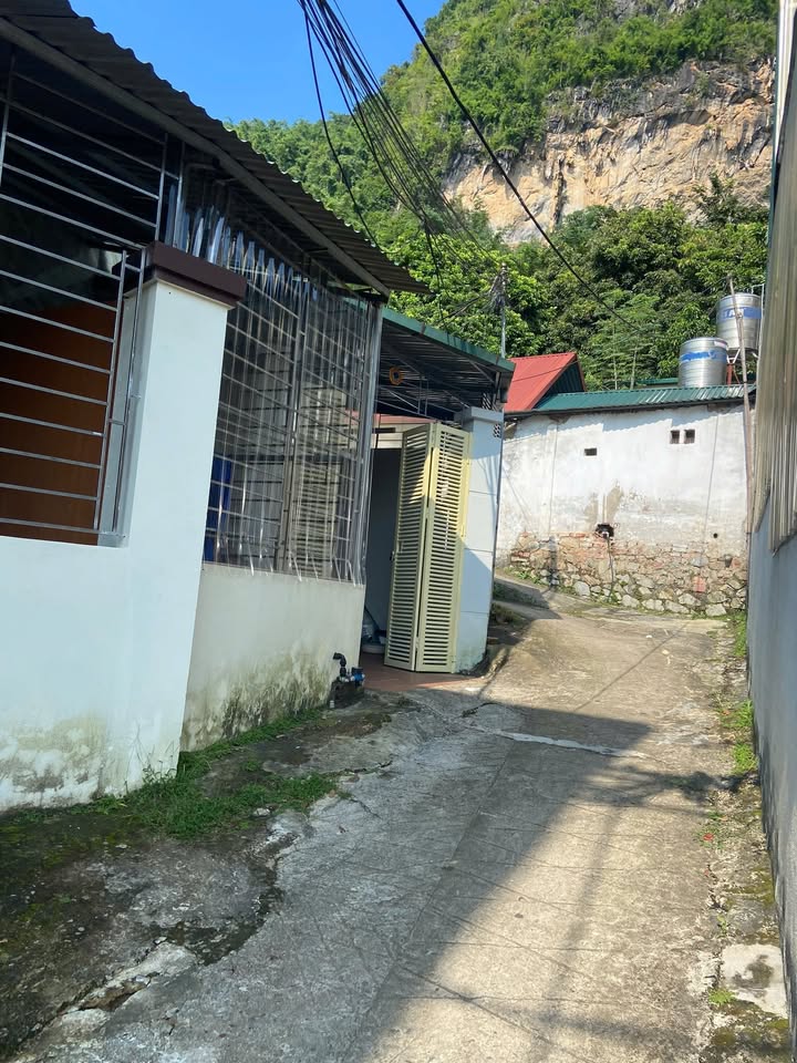 Nhà cấp 4 tại Tô Hiệu, Sơn La 282m² giá 500 triệu - Cơ hội đầu tư hấp dẫn!