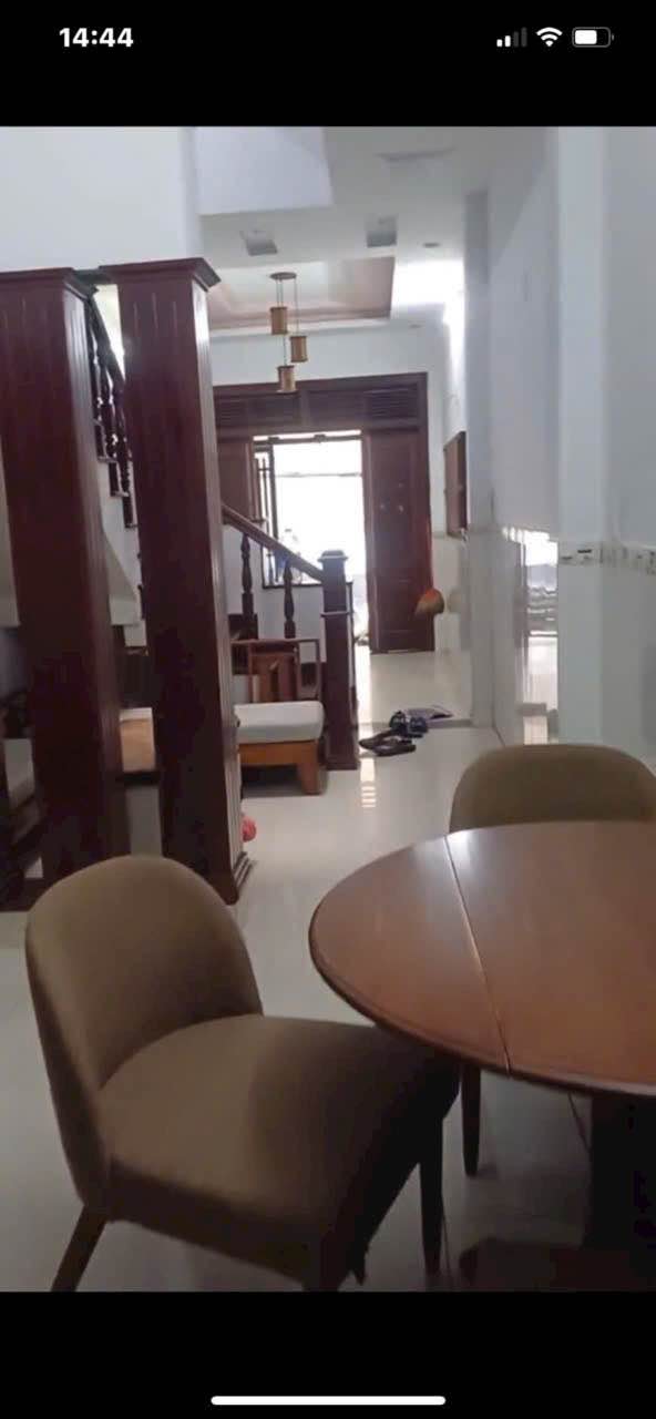 Nhà nguyên căn cho thuê Phạm Văn Bạch, Gò Vấp 54m² giá 11 triệu - Nội thất đầy đủ, sẵn sàng vào ở!