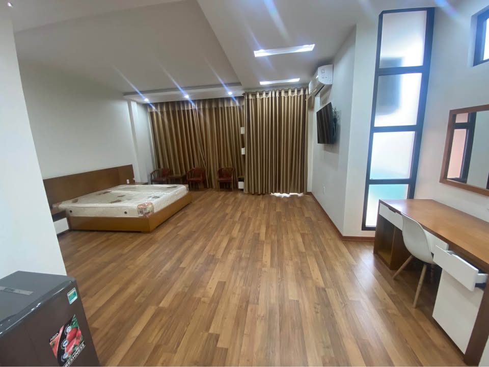 Căn hộ cho thuê góc 5.5 tầng đường Nguyễn Cao 100m² giá 70 triệu - Full nội thất chỉ việc vào ở!