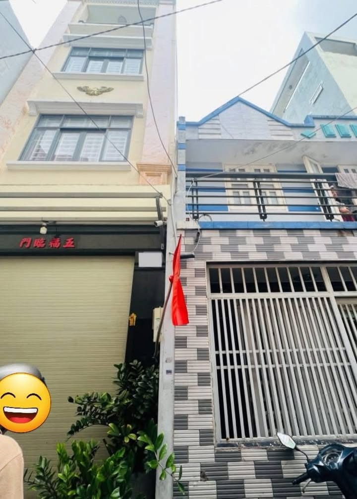 Nhà 2 tầng Hồng Bàng Quận 6 51m² giá 5.5 tỷ - Sổ hồng chính chủ, pháp lý rõ ràng!